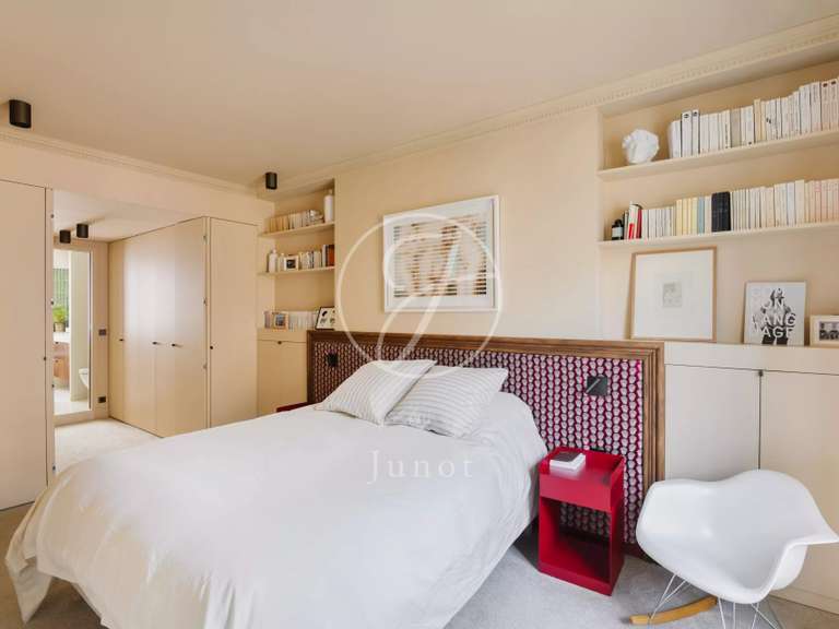 Appartement Paris 9e - 2 chambres - 107m²