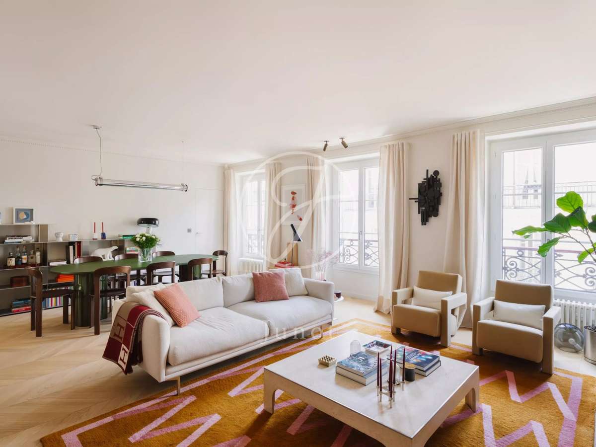Apartment Paris 9e