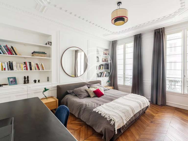 Appartement Paris 9e - 3 chambres - 124m²