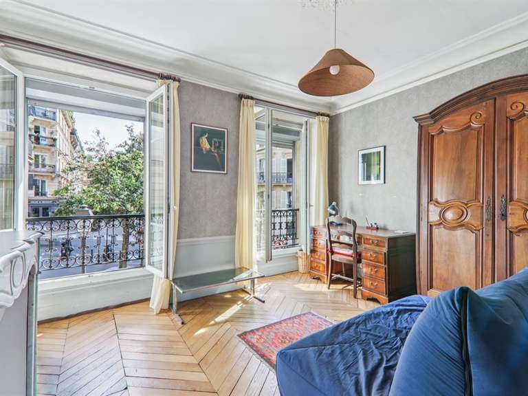 Appartement Paris 9e - 3 chambres - 104m²