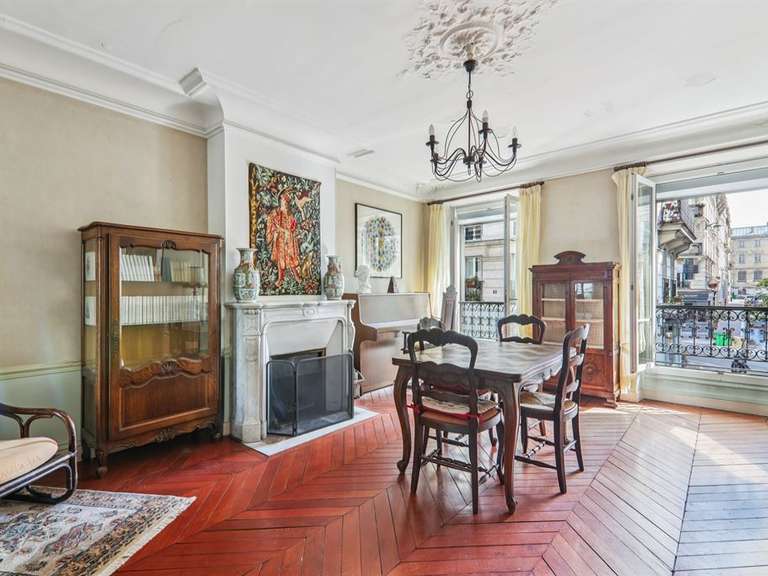 Appartement Paris 9e - 3 chambres - 104m²