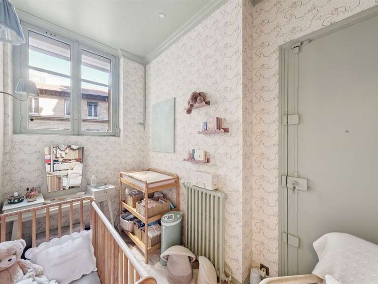 Appartement Paris 9e - 3 chambres - 96m²