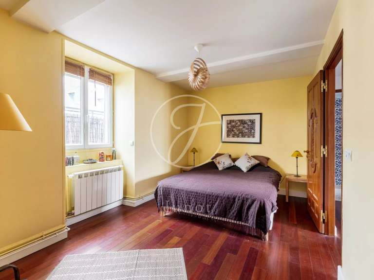 Appartement Paris 9e - 3 chambres - 169m²