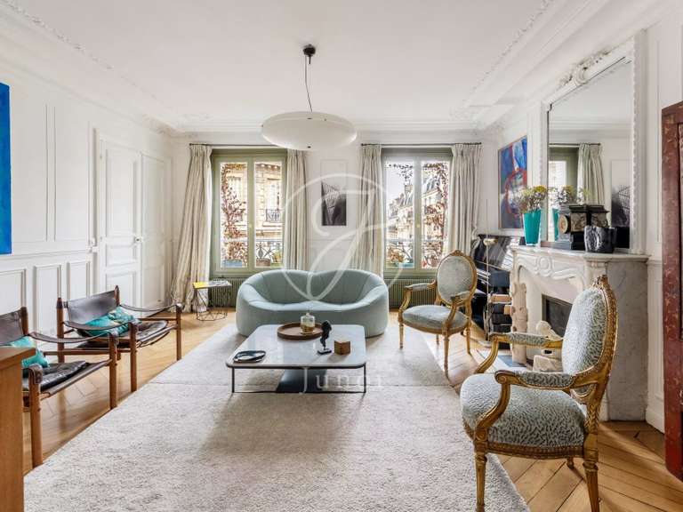 Appartement Paris 9e - 4 chambres - 145m²