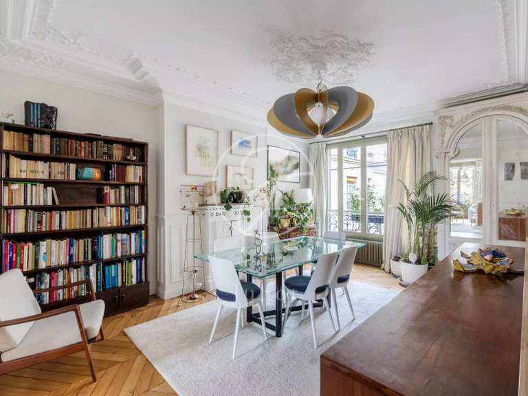 Appartement Paris 9e - 4 chambres - 145m²