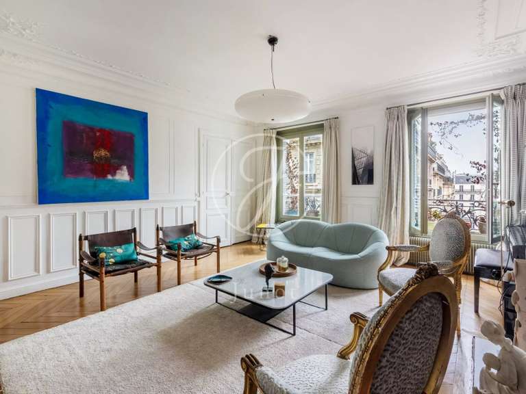 Appartement Paris 9e - 4 chambres - 145m²