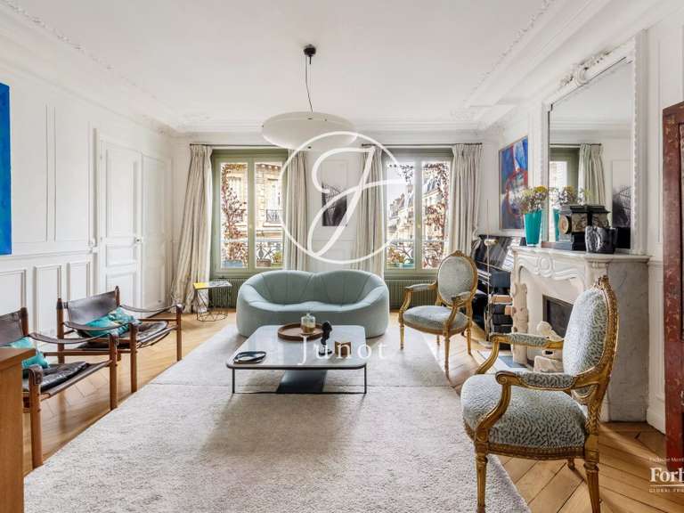Apartment Paris 9e - 4 bedrooms - 145m²