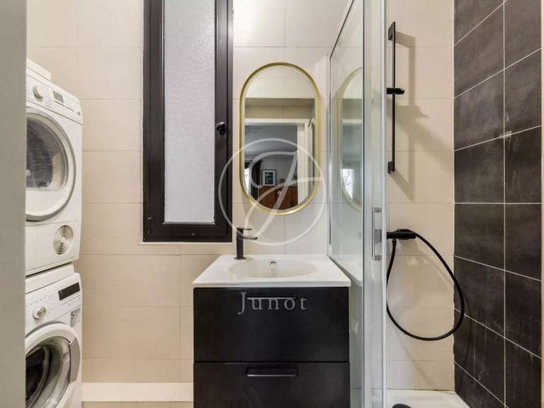 Appartement Paris 9e - 4 chambres - 145m²