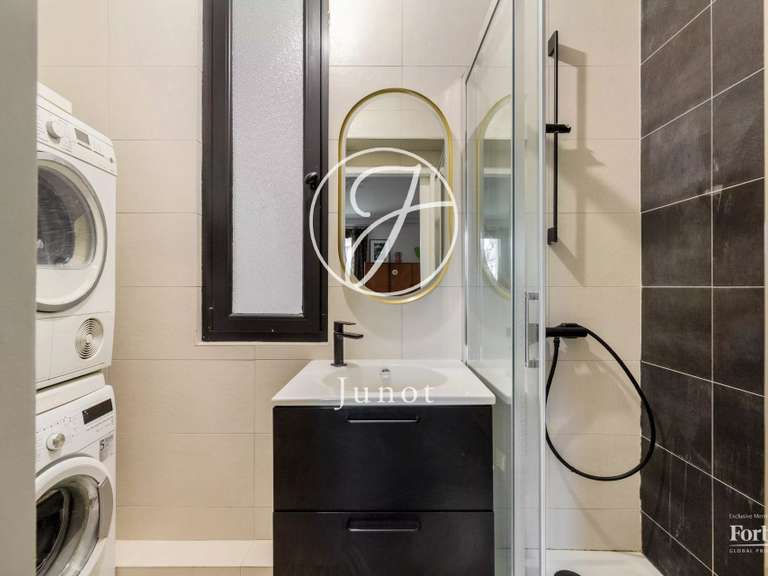 Apartment Paris 9e - 4 bedrooms - 145m²