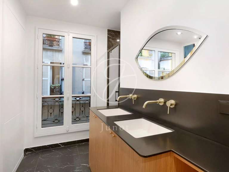 Apartment Paris 9e - 3 bedrooms - 95m²
