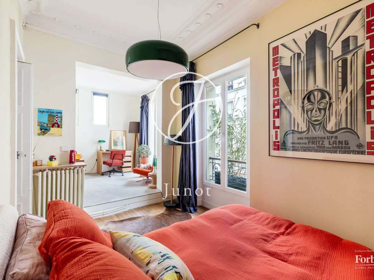 Apartment Paris 9e