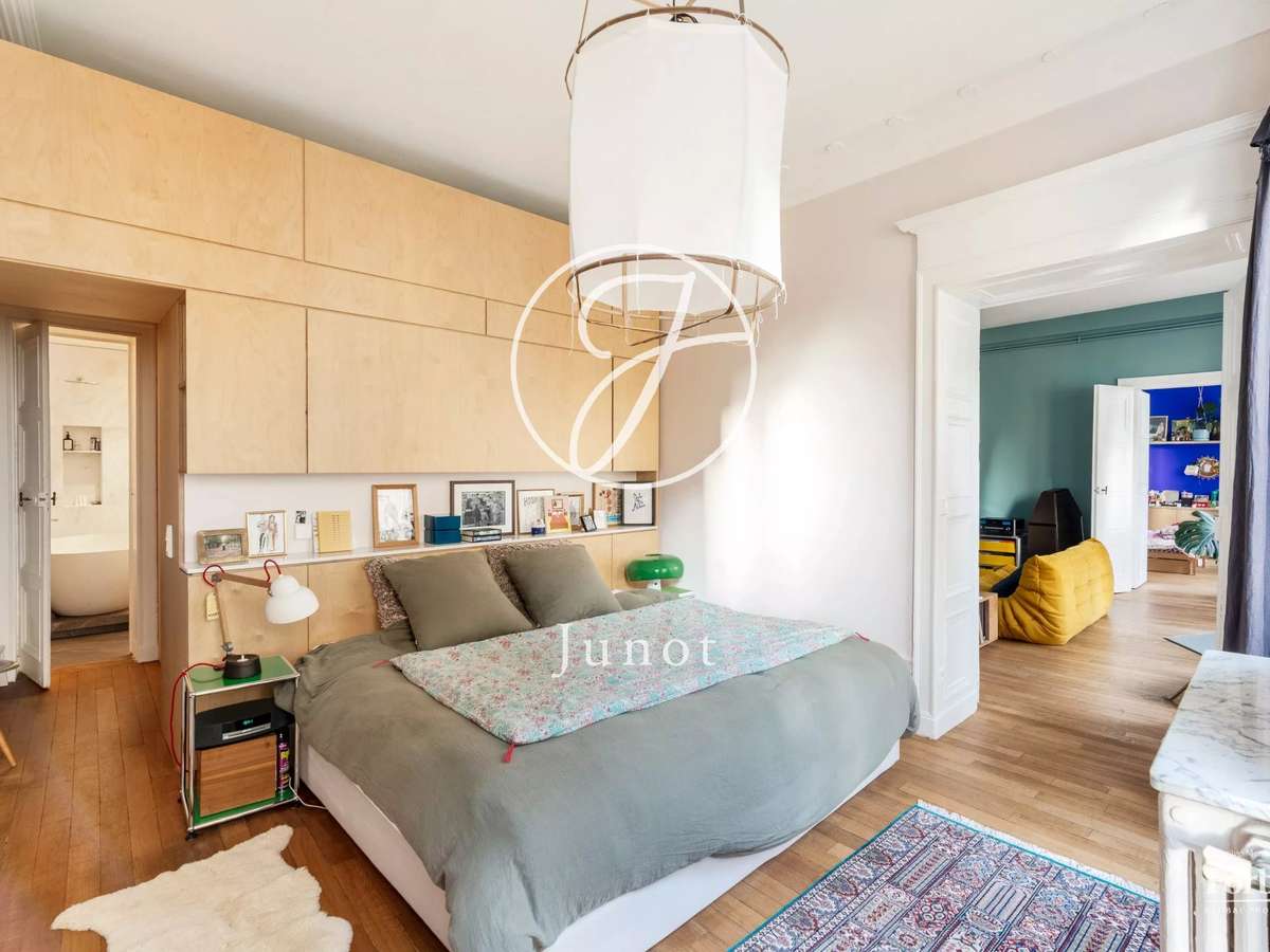 Apartment Paris 9e