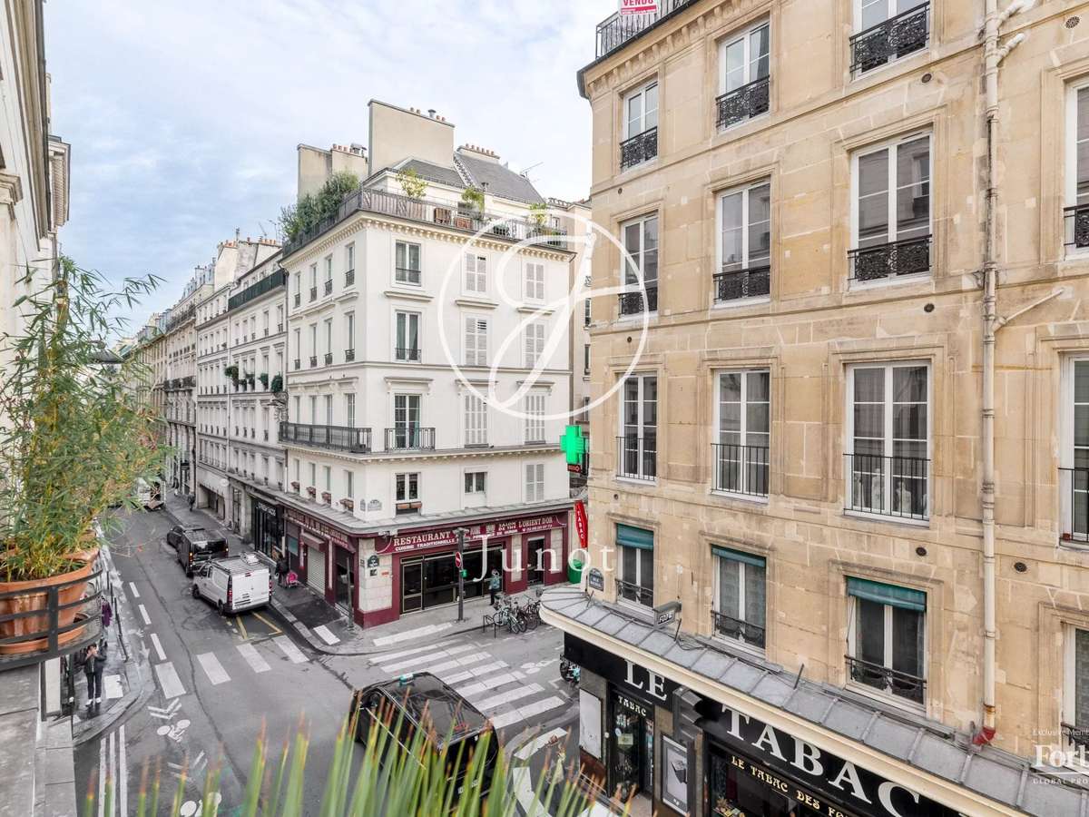 Apartment Paris 9e
