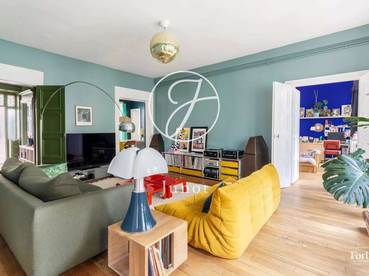 Apartment Paris 9e