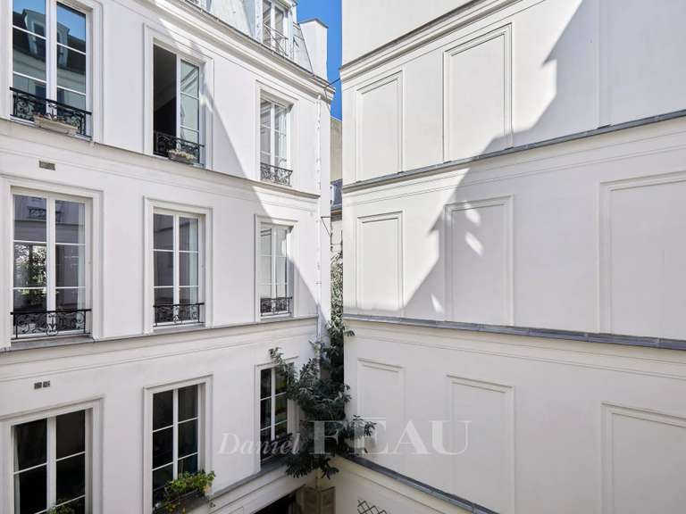 Appartement Paris 9e - 4 chambres - 198m²