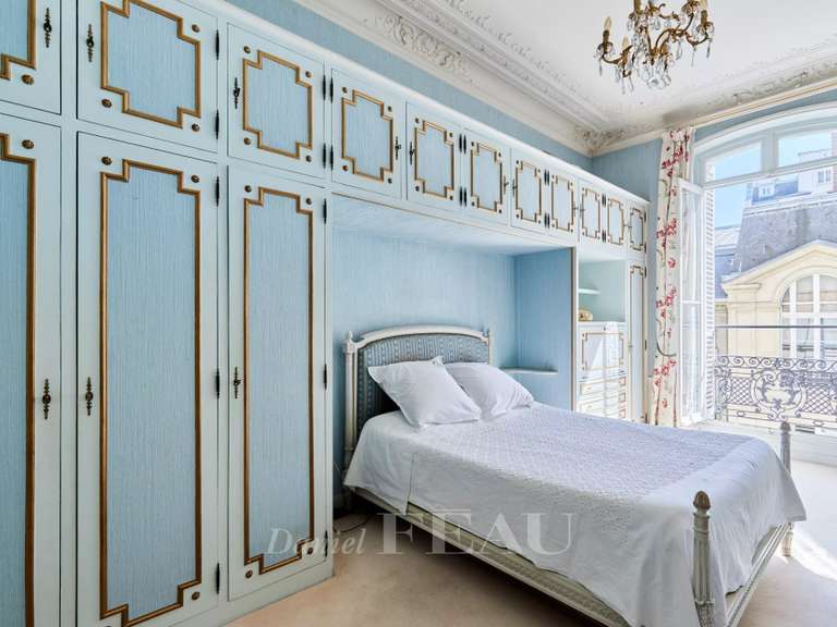 Appartement Paris 9e - 4 chambres - 198m²