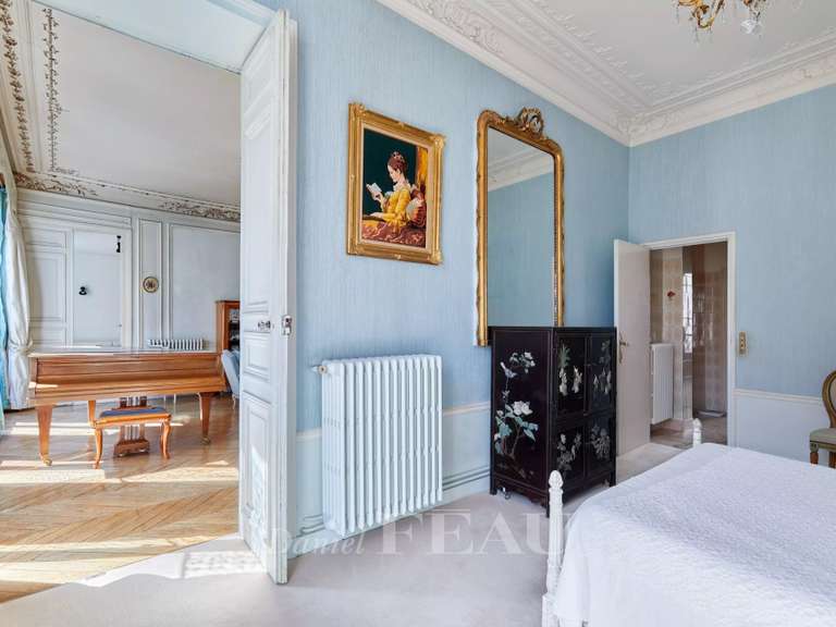 Appartement Paris 9e - 4 chambres - 198m²