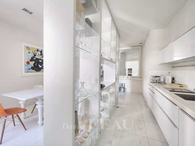 Appartement Paris 9e - 2 chambres - 114m²