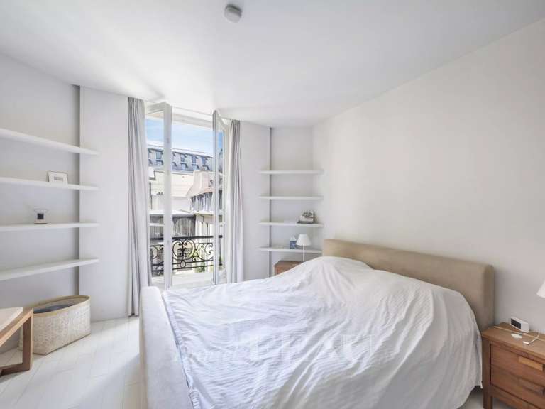 Appartement Paris 9e - 2 chambres - 114m²