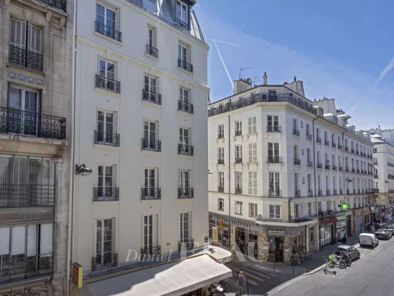 Appartement Paris 9e - 2 chambres - 114m²