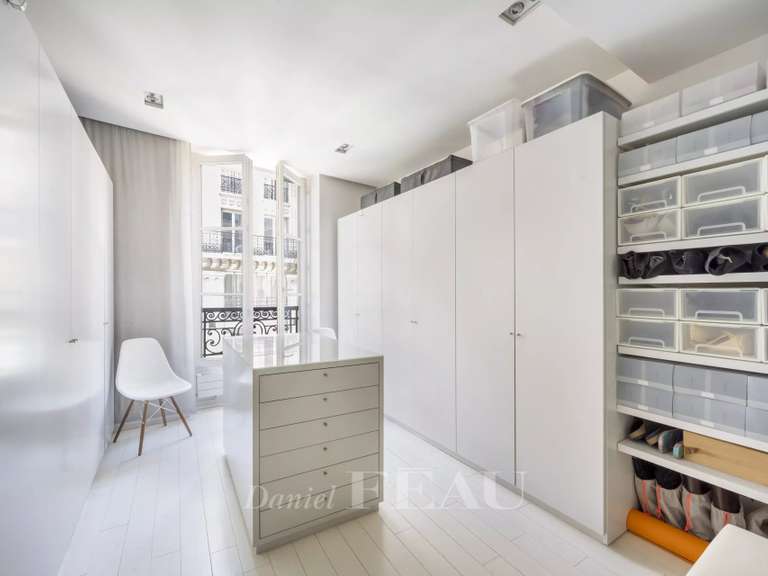 Appartement Paris 9e - 2 chambres - 114m²