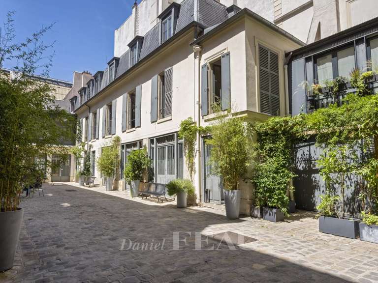 Appartement Paris 9e - 2 chambres - 114m²
