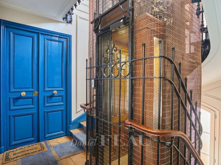 Appartement Paris 9e - 3 chambres - 103m²