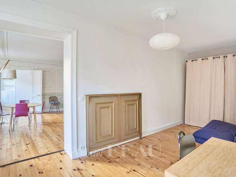 Appartement Paris 9e - 3 chambres - 117m²