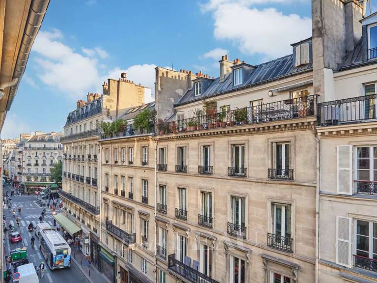 Appartement Paris 9e - 3 chambres - 117m²