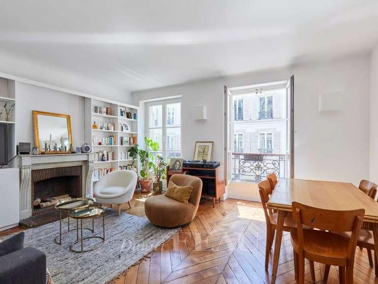 Appartement Paris 9e - 3 chambres - 81m²