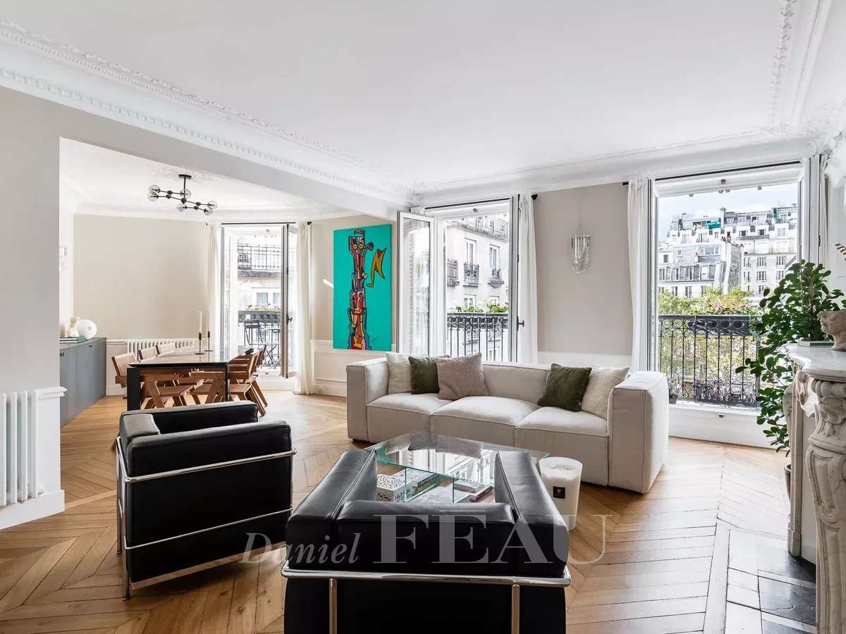 Apartment Paris 9e