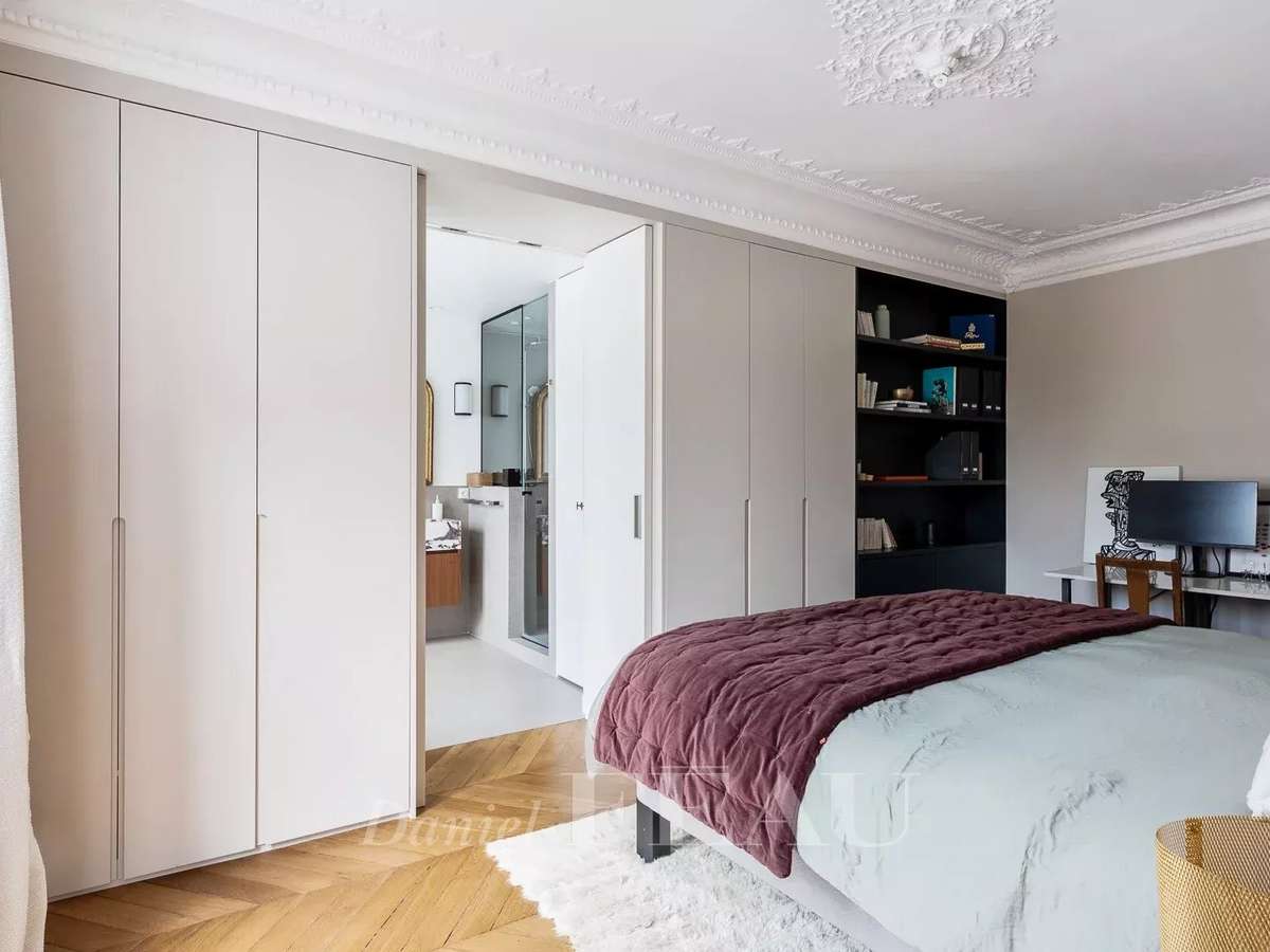 Apartment Paris 9e