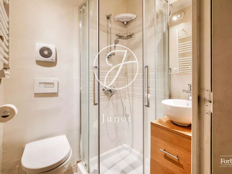 Appartement Paris 9e - 3 chambres - 104m²