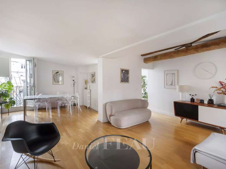 Appartement Paris 9e - 3 chambres - 109m²