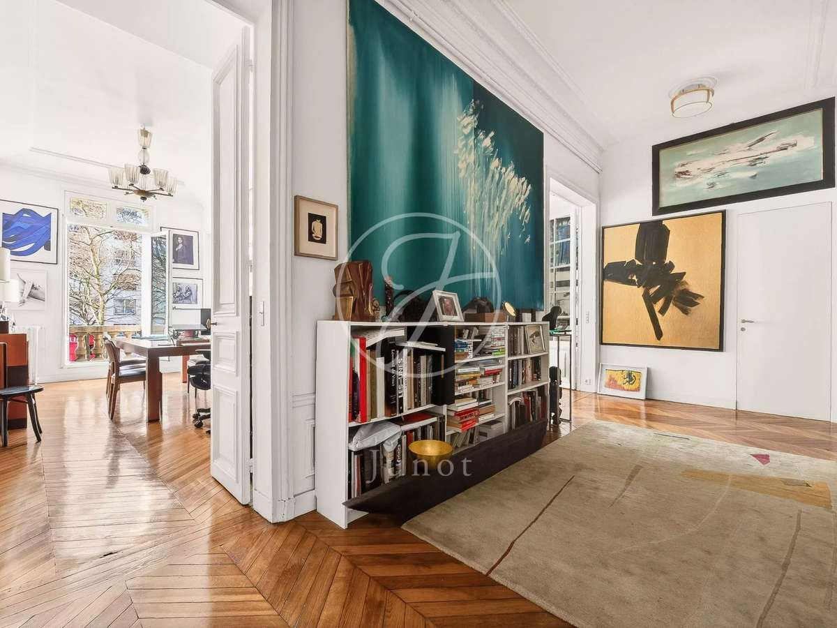 Apartment Paris 9e
