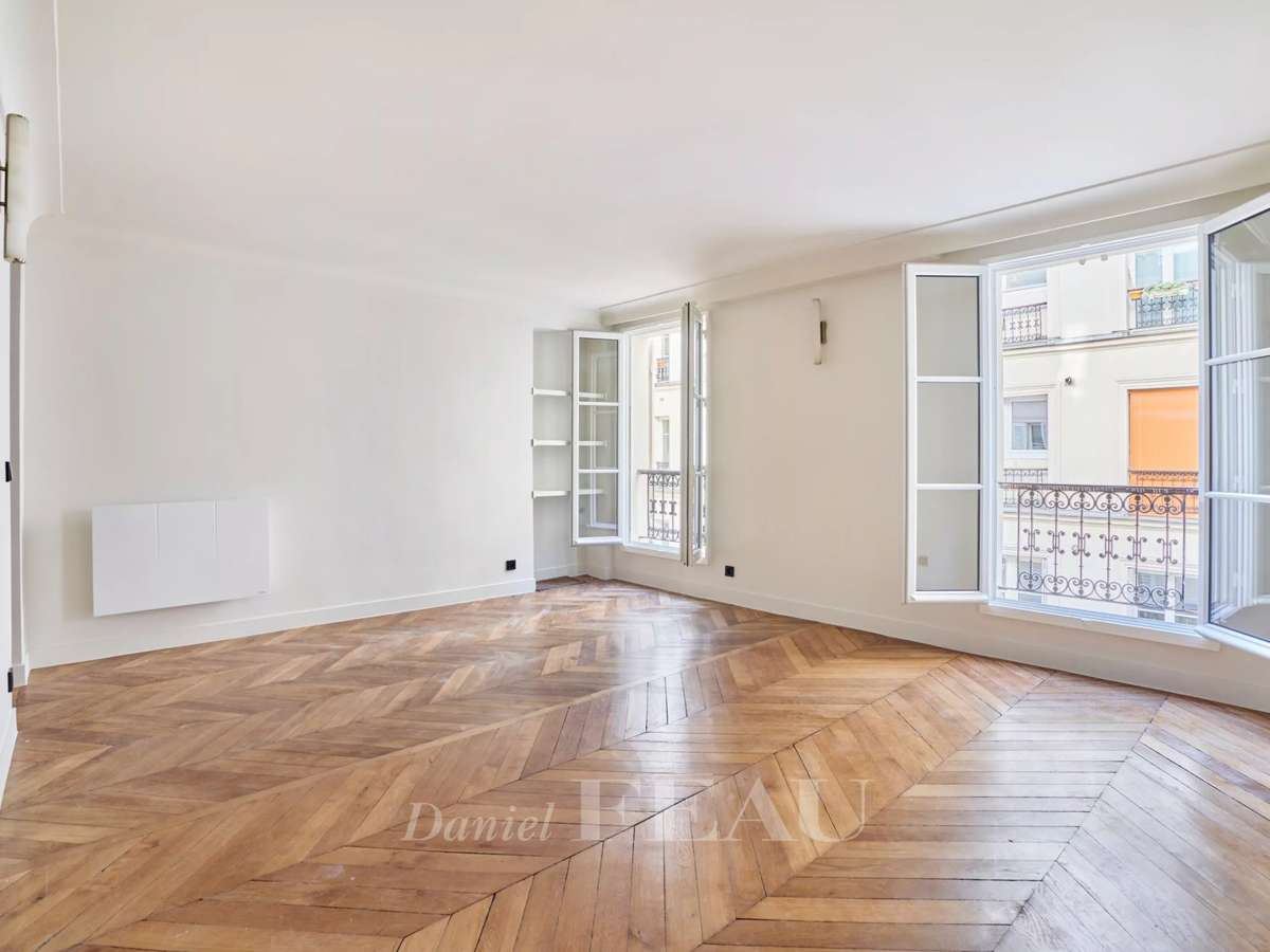 Apartment Paris 9e