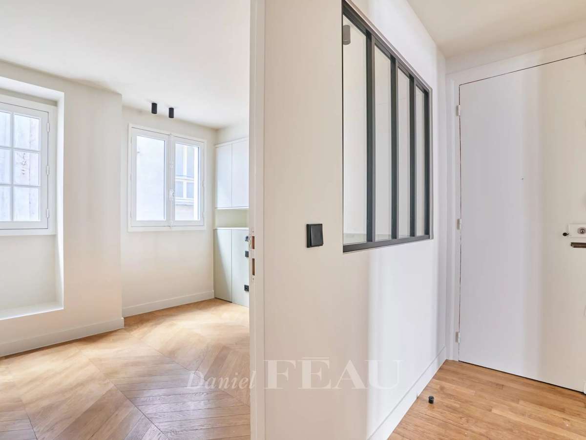 Apartment Paris 9e