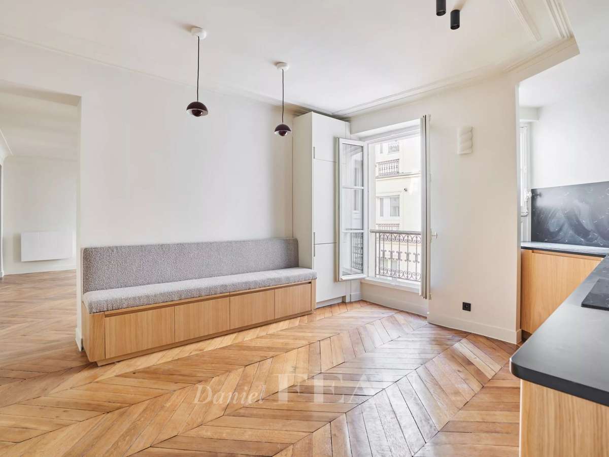 Apartment Paris 9e
