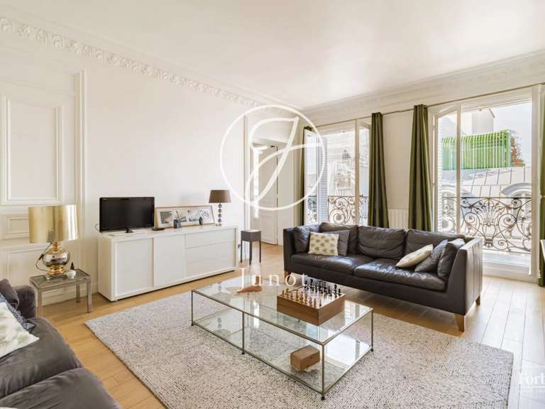 Appartement Paris 9e - 3 chambres - 168m²