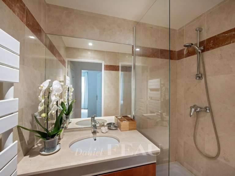 Apartment Paris 9e - 3 bedrooms - 94m²