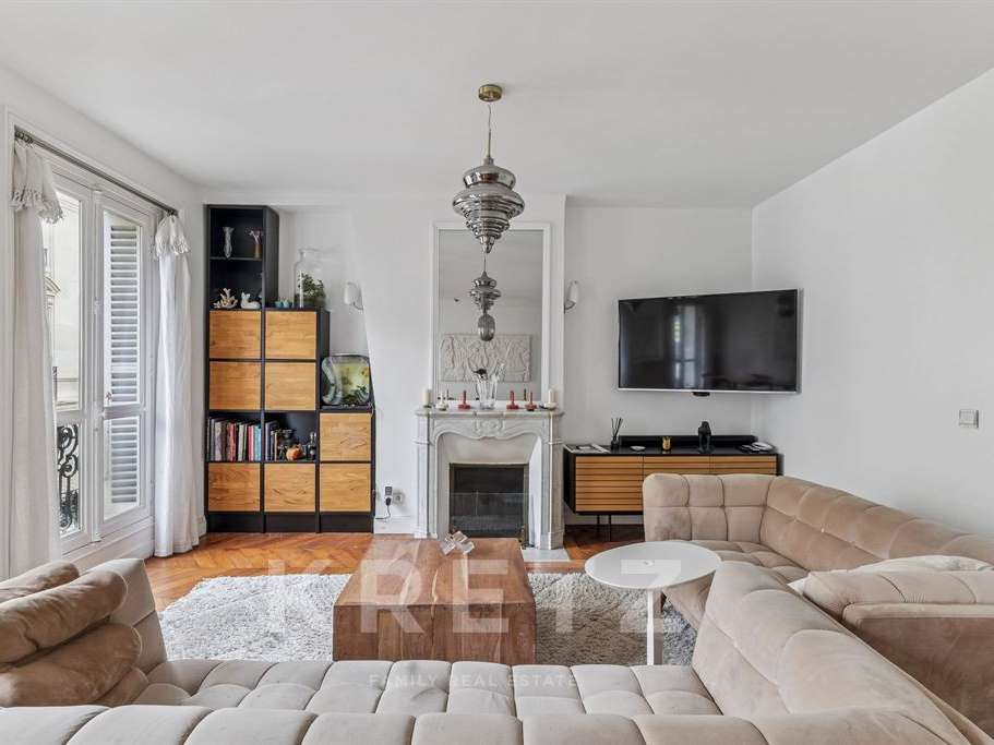 Apartment Paris 9e