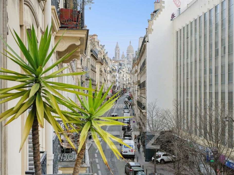 Apartment Paris 9e