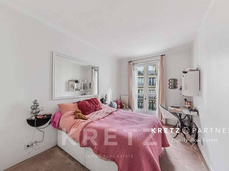 Appartement Paris 9e - 2 chambres - 100m²