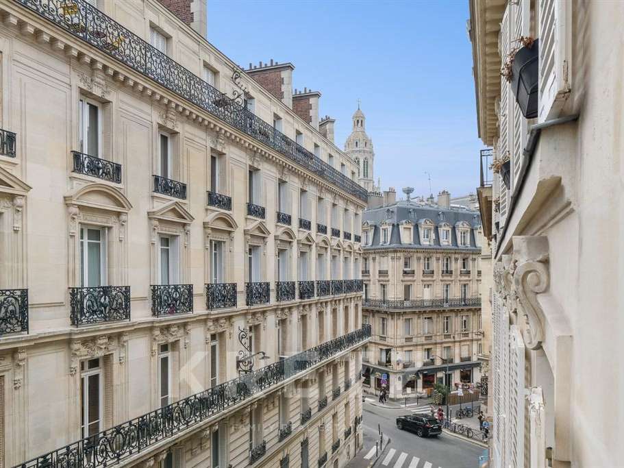 Apartment Paris 9e