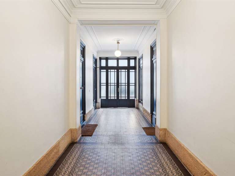 Appartement Paris 9e - 4 chambres - 147m²