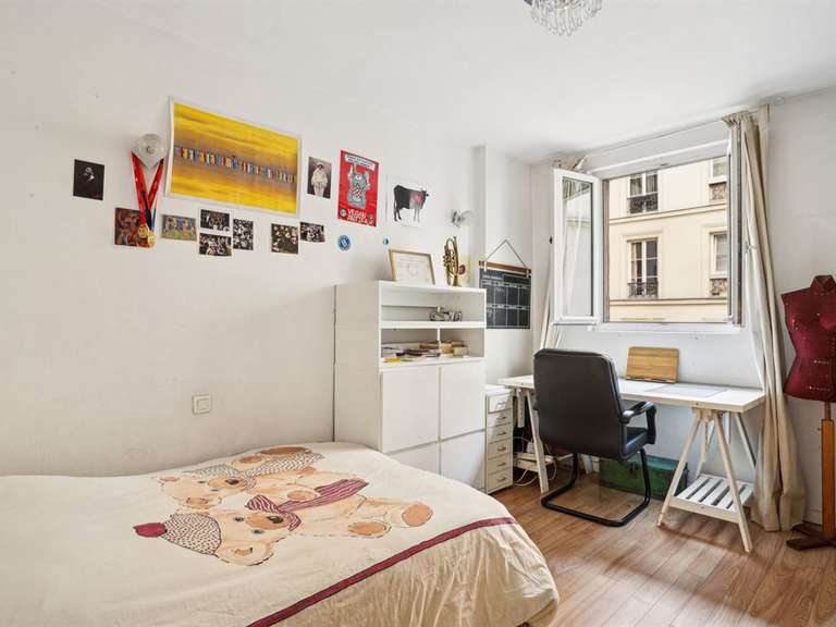 Appartement Paris 9e - 4 chambres - 147m²