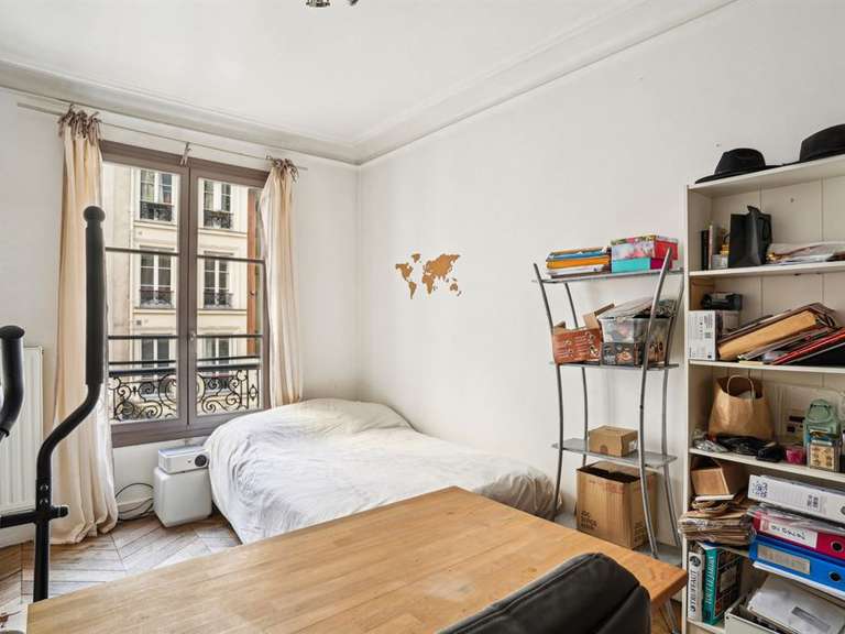 Appartement Paris 9e - 4 chambres - 147m²