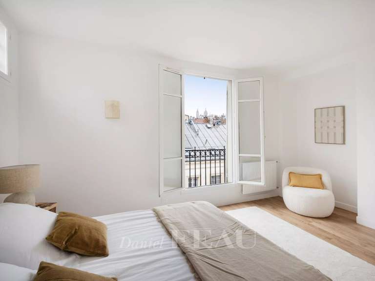 Appartement Paris 9e - 4 chambres - 124m²