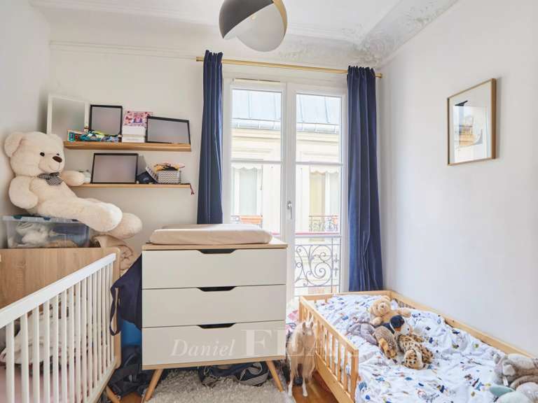 Appartement Paris 9e - 2 chambres - 68m²