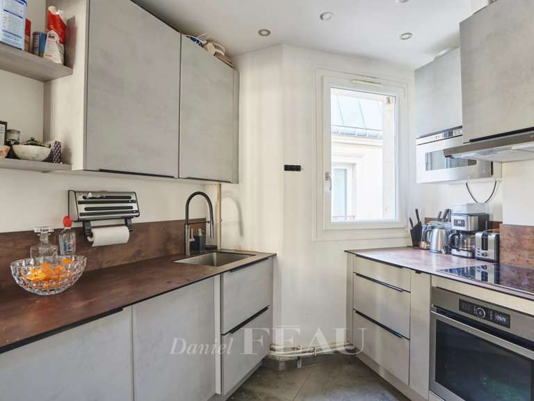 Appartement Paris 9e - 2 chambres - 68m²